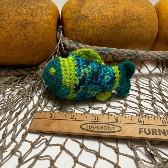 Crochet Green & Blue Lava Bead Essential Oil Diffuser Fish Deco Ornament SK - Picture 2 of 5